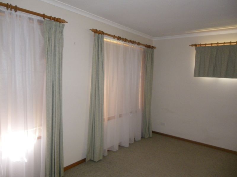 252 Auckland Street, Bega NSW 2550