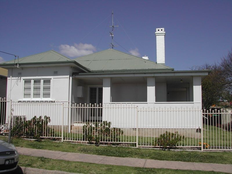 166 Auckland Street, Bega NSW 2550