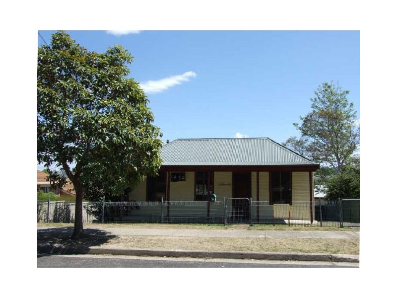 1 Eden Street, Bega NSW 2550