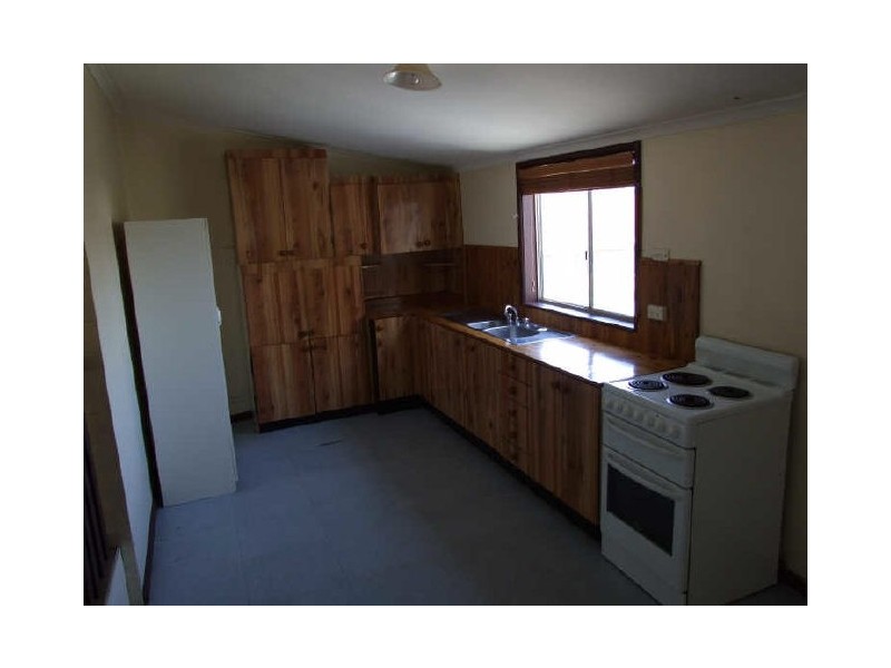 1 Eden Street, Bega NSW 2550