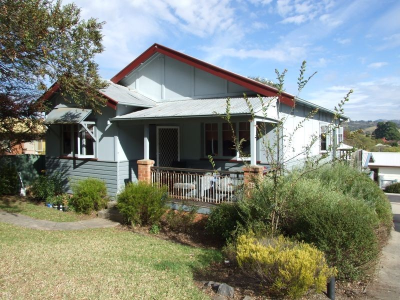 13 Eden Street, Bega NSW 2550