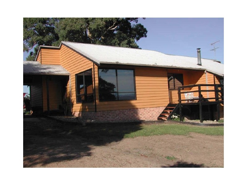 60 Redgum Close, Bega NSW 2550