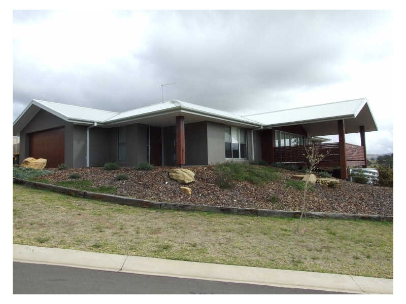 49 Glen Mia Drive, Bega NSW 2550