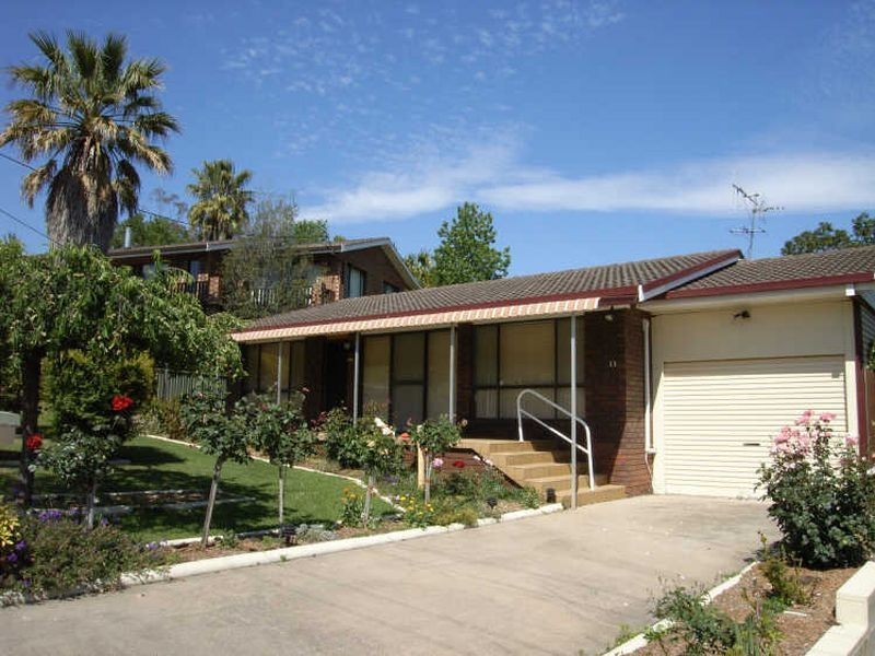 13 Koolgarra Drive, Bega NSW 2550