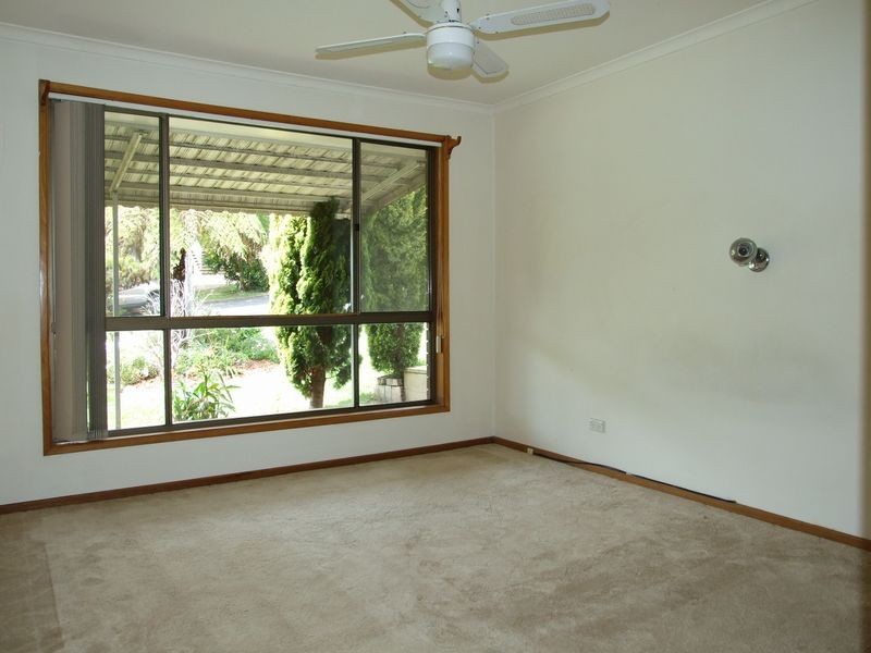 13 Koolgarra Drive, Bega NSW 2550