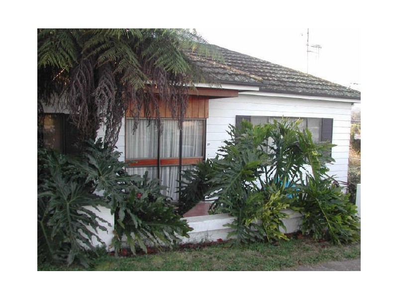 37 Carp Street, Bega NSW 2550