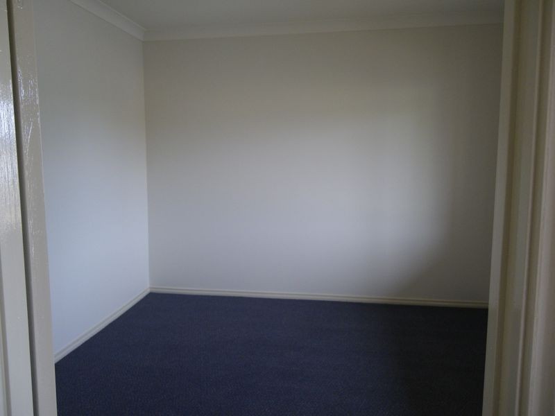 27 Peden Street, Bega NSW 2550