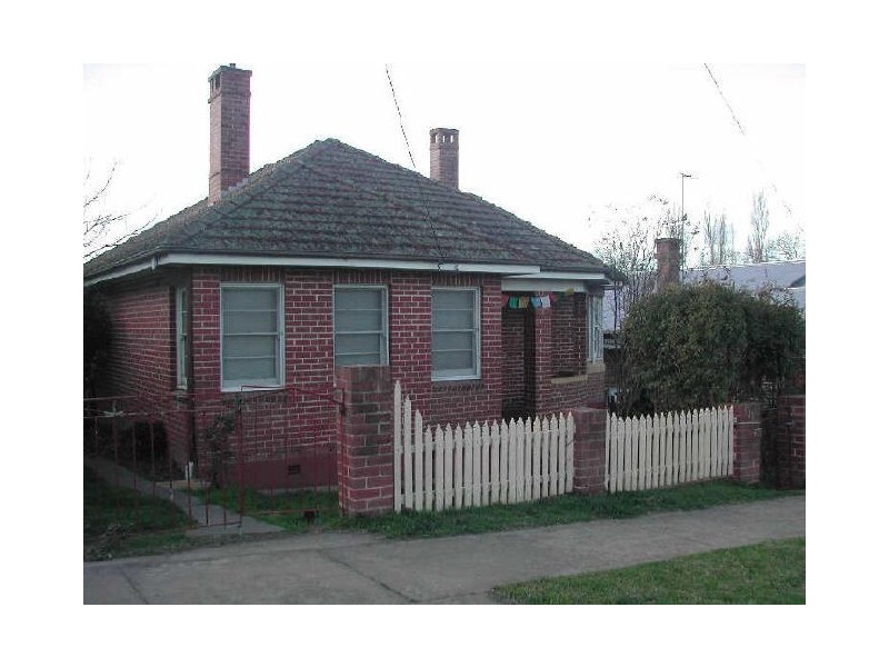 77 Bega Street, Bega NSW 2550