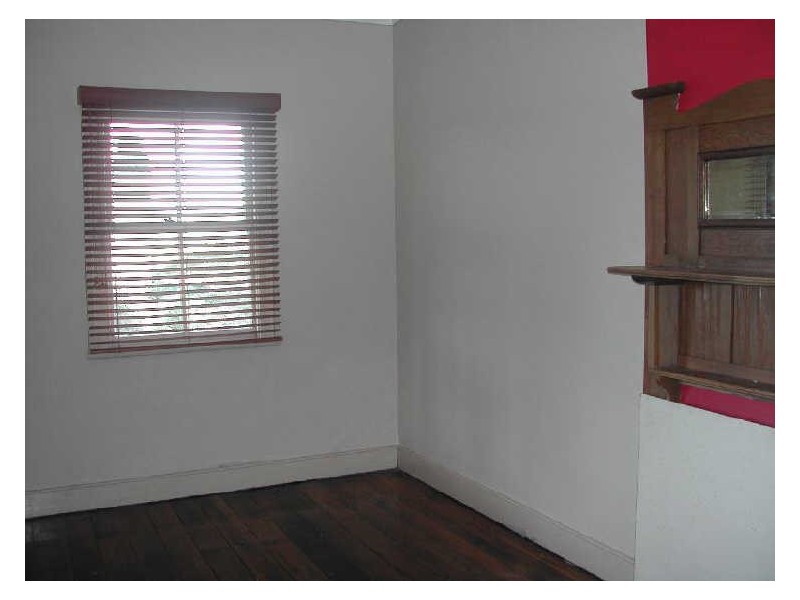 16 Bega Street, Bega NSW 2550