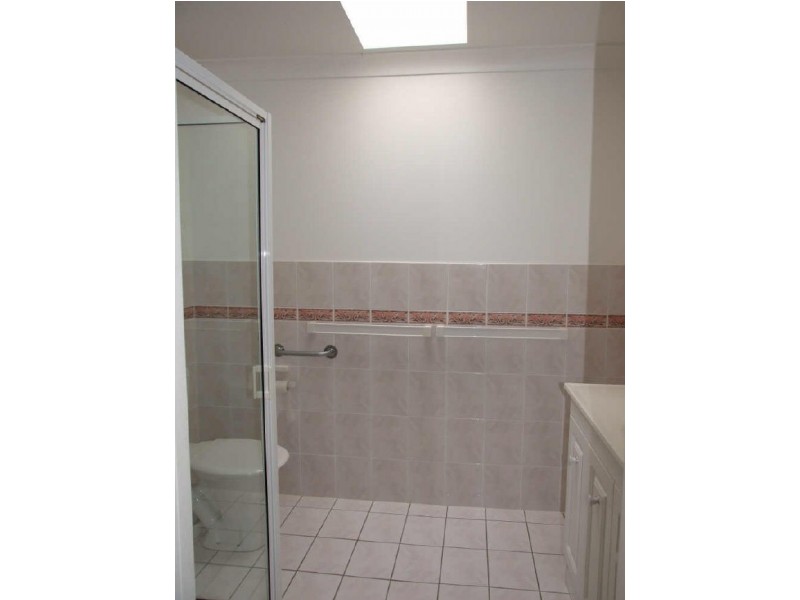 121 Strathmore Cres, Kalaru NSW 2550