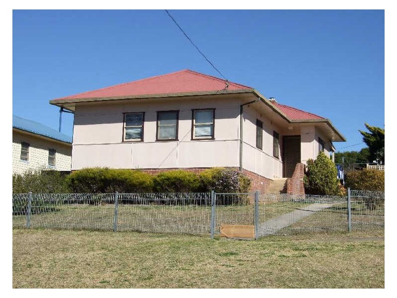 63 Meringo Street, Bega NSW 2550