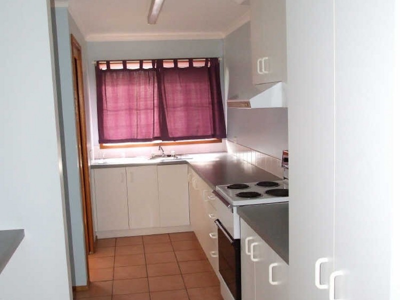 2/28 Carp Street, Bega NSW 2550