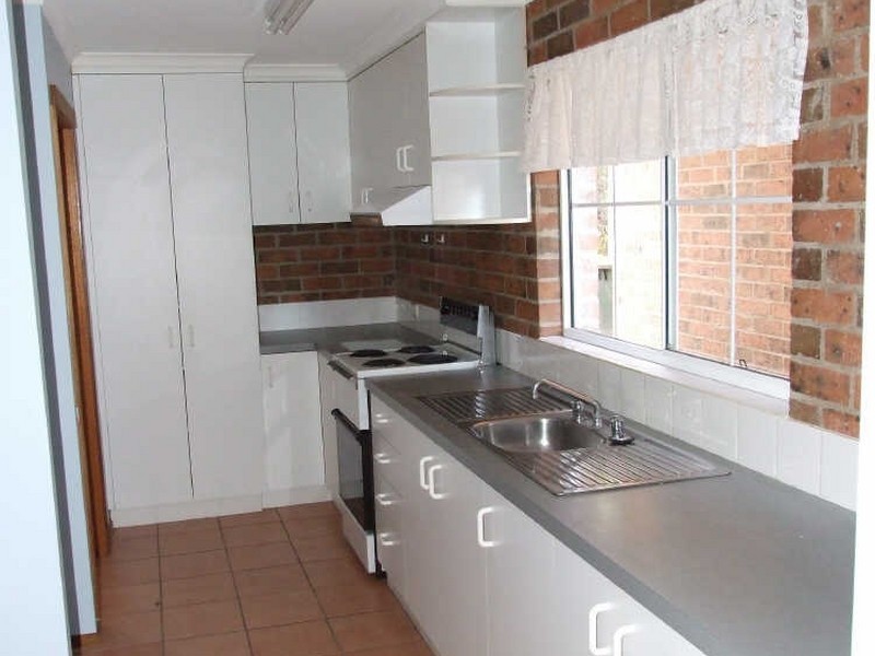 2/28 Carp Street, Bega NSW 2550