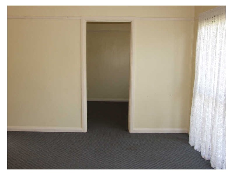 3 Dowling Street, Bega NSW 2550