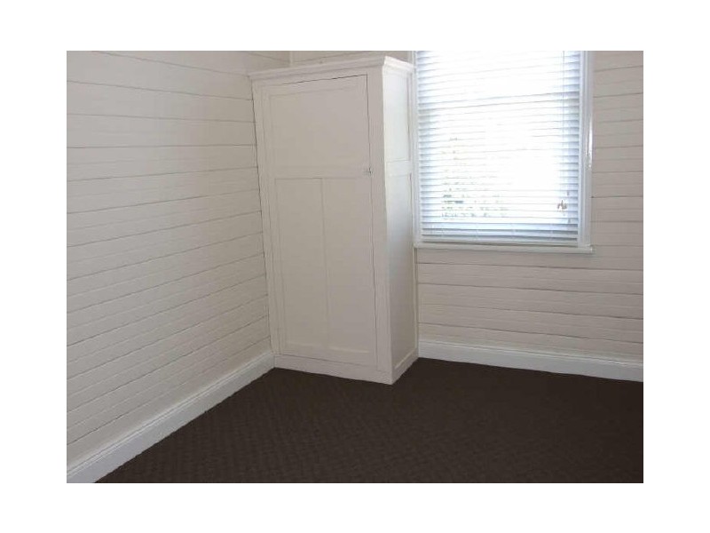 172 Auckland Street, Bega NSW 2550