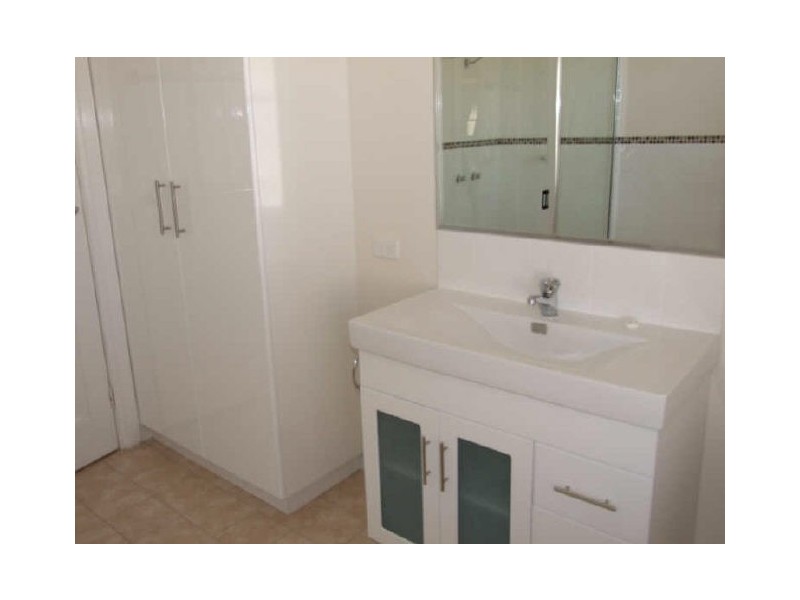 172 Auckland Street, Bega NSW 2550