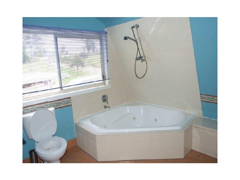 90 Cherry Lane, Wolumla NSW 2550