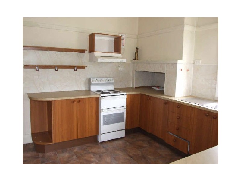 174 Auckland Street, Bega NSW 2550