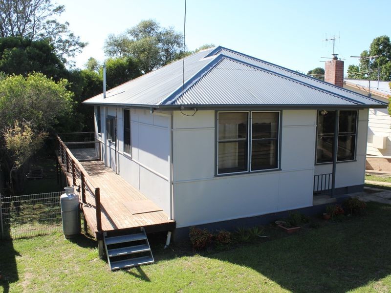 64 Meringo Street, Bega NSW 2550