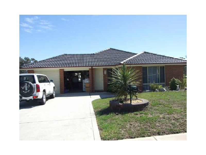 2 Koma Street, Bega NSW 2550