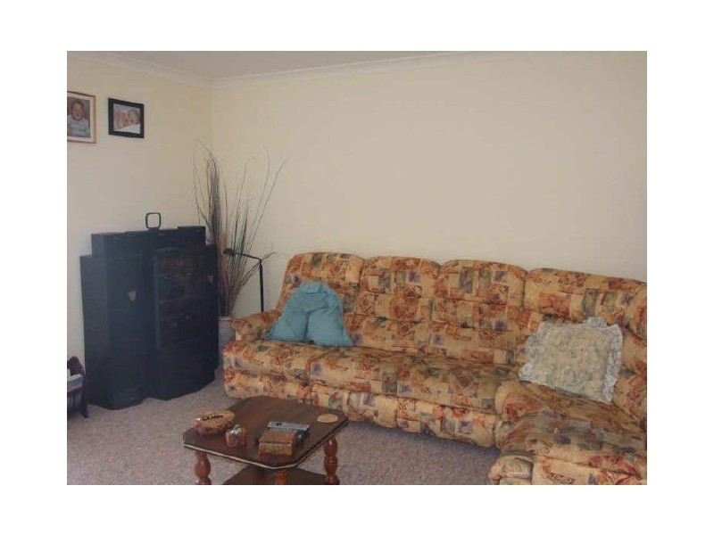 2 Koma Street, Bega NSW 2550