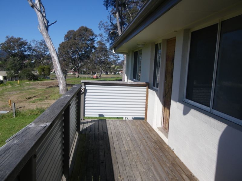 2/7 Thawa Place, Bega NSW 2550