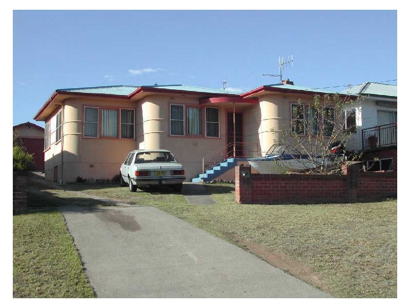 48 Ravenswood Street, Bega NSW 2550