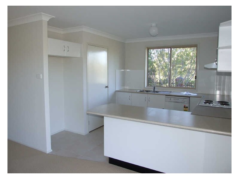 2 Howard Avenue, Bega NSW 2550