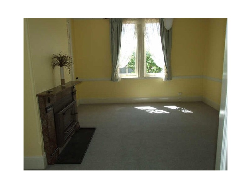 36 Carp Street, Bega NSW 2550