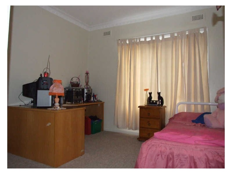 27 Eden Street, Bega NSW 2550