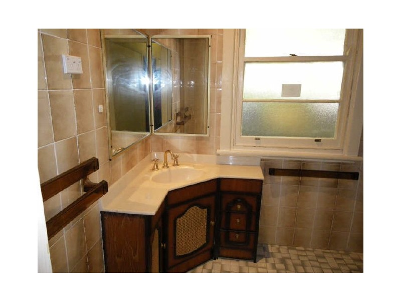 12 High Street, Bega NSW 2550