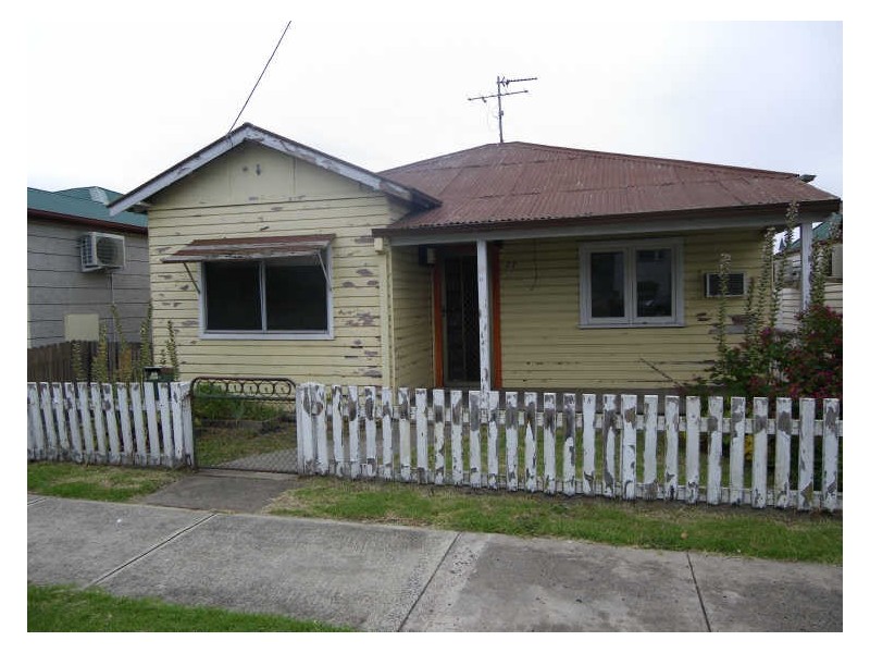 17 Canning Street, Bega NSW 2550