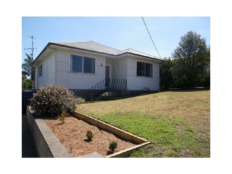 31 Kirkland Cresent, Bega NSW 2550