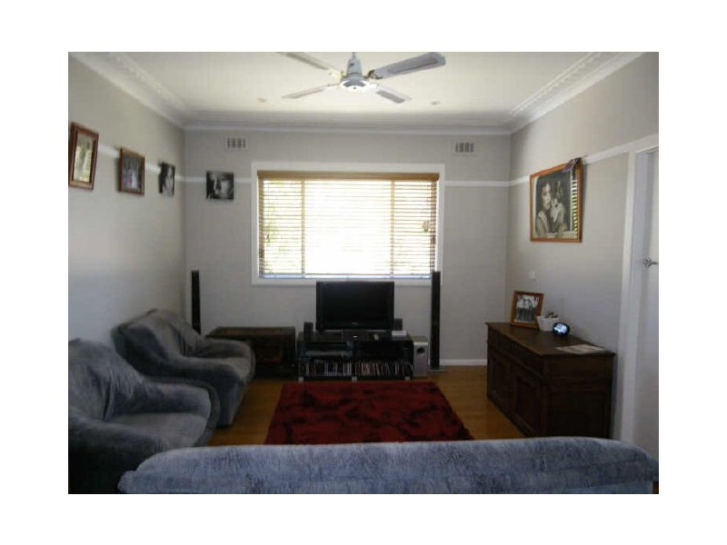31 Kirkland Cresent, Bega NSW 2550