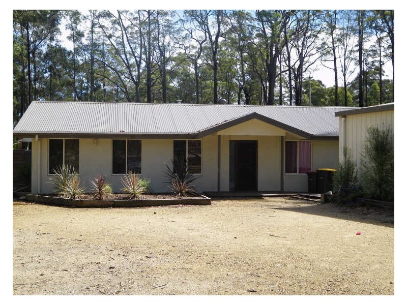 70 Strathmore Crescent, Kalaru NSW 2550