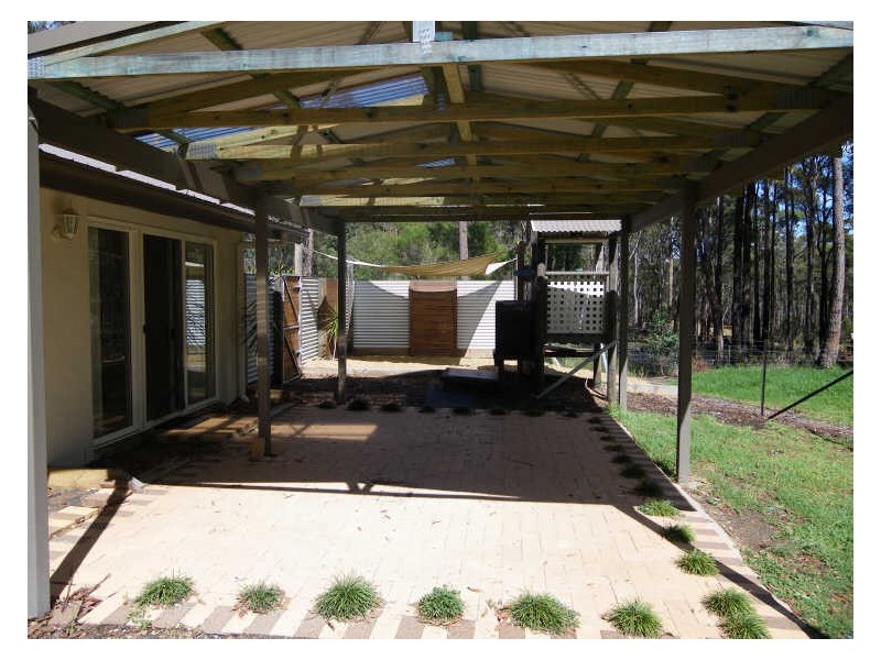 70 Strathmore Crescent, Kalaru NSW 2550