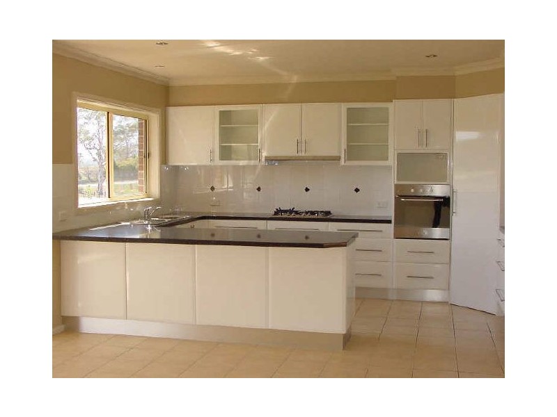 16 Glen Mia Drive, Bega NSW 2550