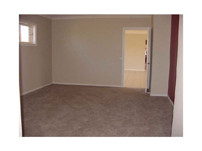 16 Glen Mia Drive, Bega NSW 2550