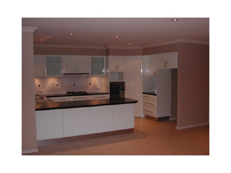 16 Glen Mia Drive, Bega NSW 2550