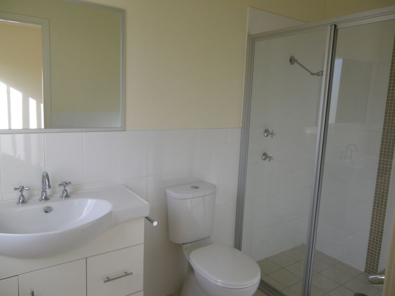 11 Glen Mia Drive, Bega NSW 2550