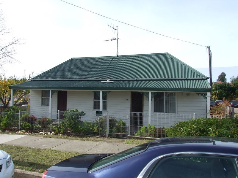 24 Peden Street, Bega NSW 2550