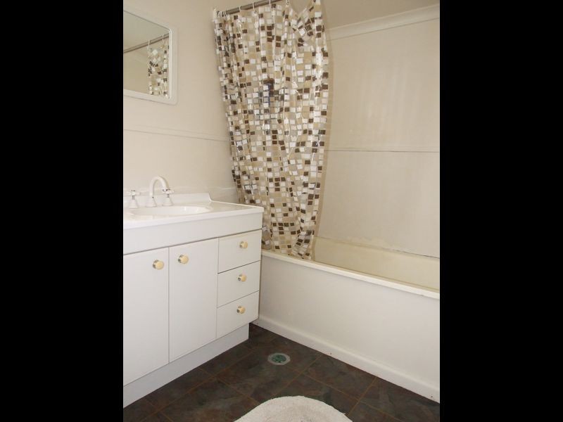 79 East Street, Bega NSW 2550