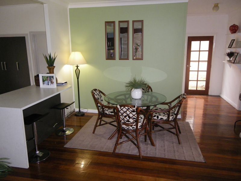 4 Wallace Street, Bega NSW 2550