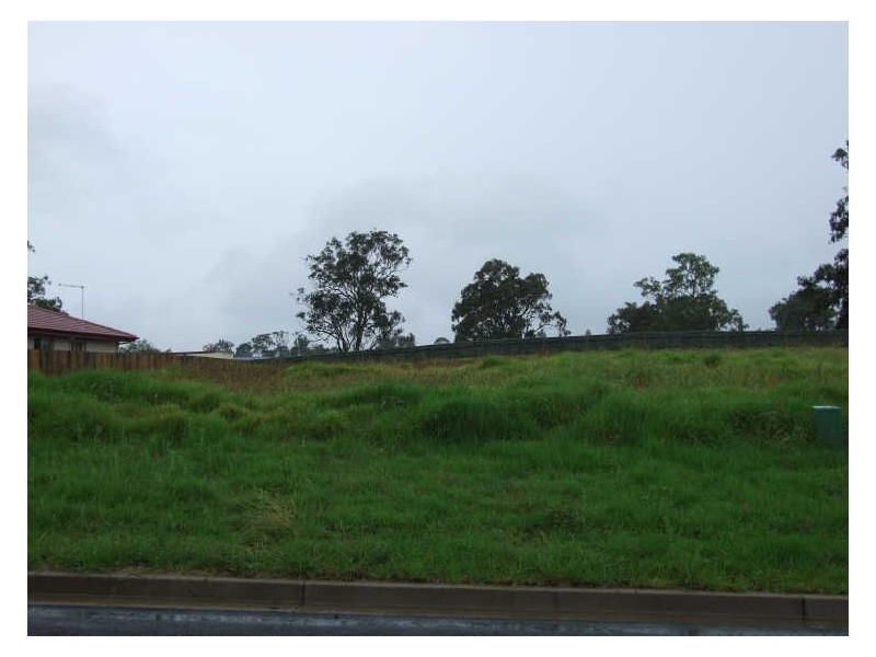 14 Howard Avenue, Bega NSW 2550