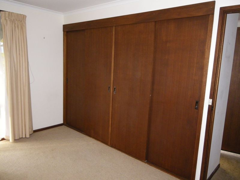 7 Goldberg Place, Bega NSW 2550