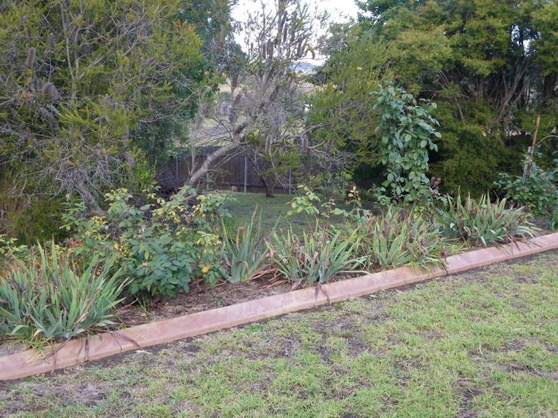 7 Goldberg Place, Bega NSW 2550