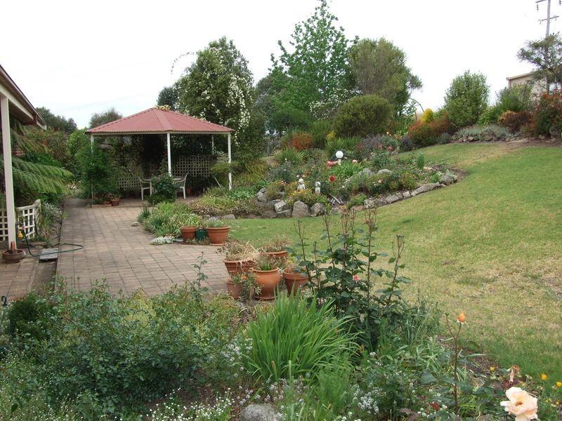 171 Briand Road, Bega NSW 2550