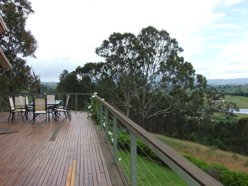 72 Gillcrest Drive, Bega NSW 2550