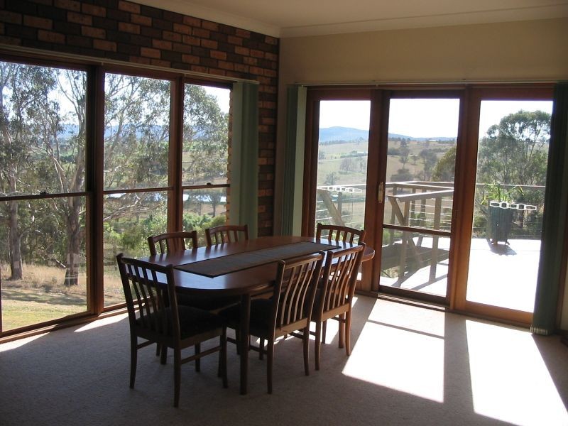 72 Gillcrest Drive, Bega NSW 2550