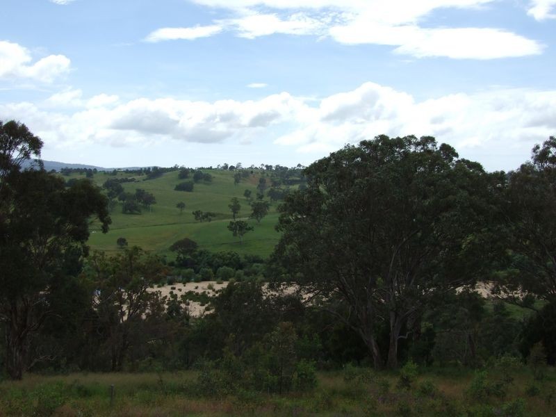 72 Gillcrest Drive, Bega NSW 2550